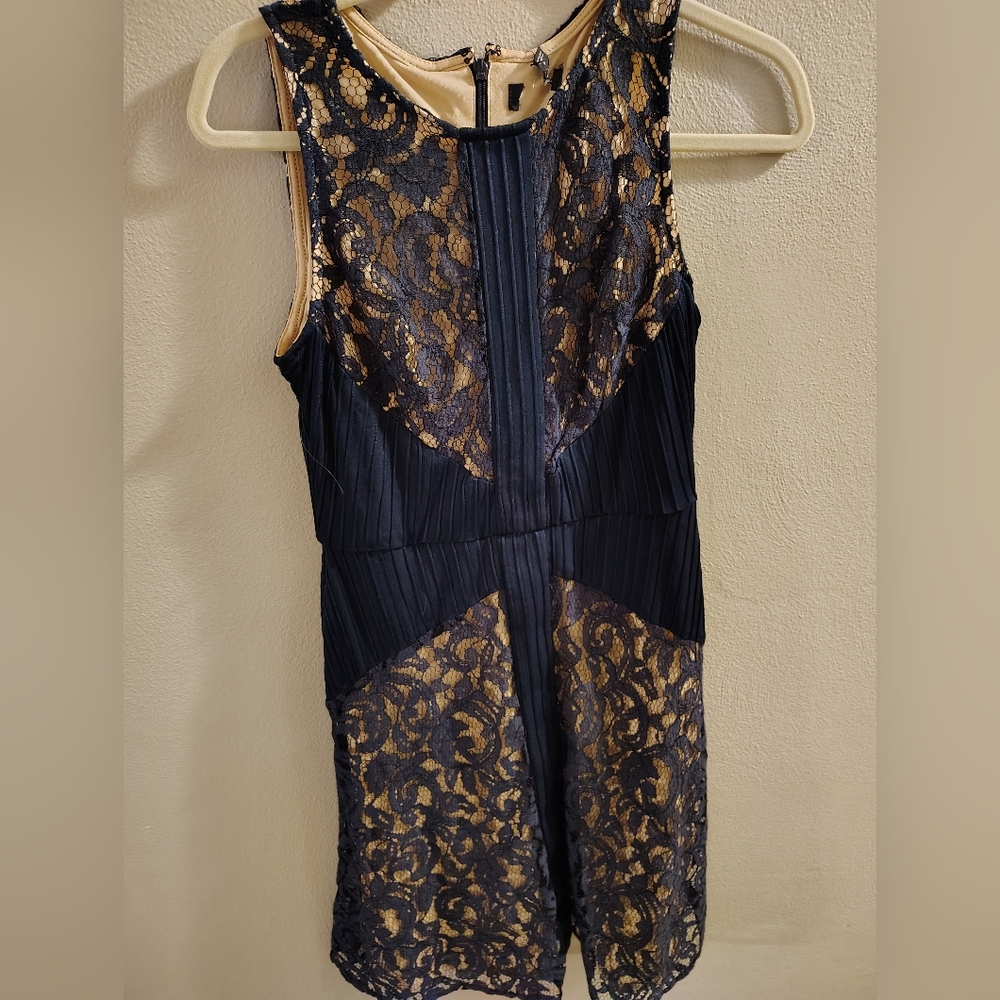 NWT The Limited Delicate Size 4